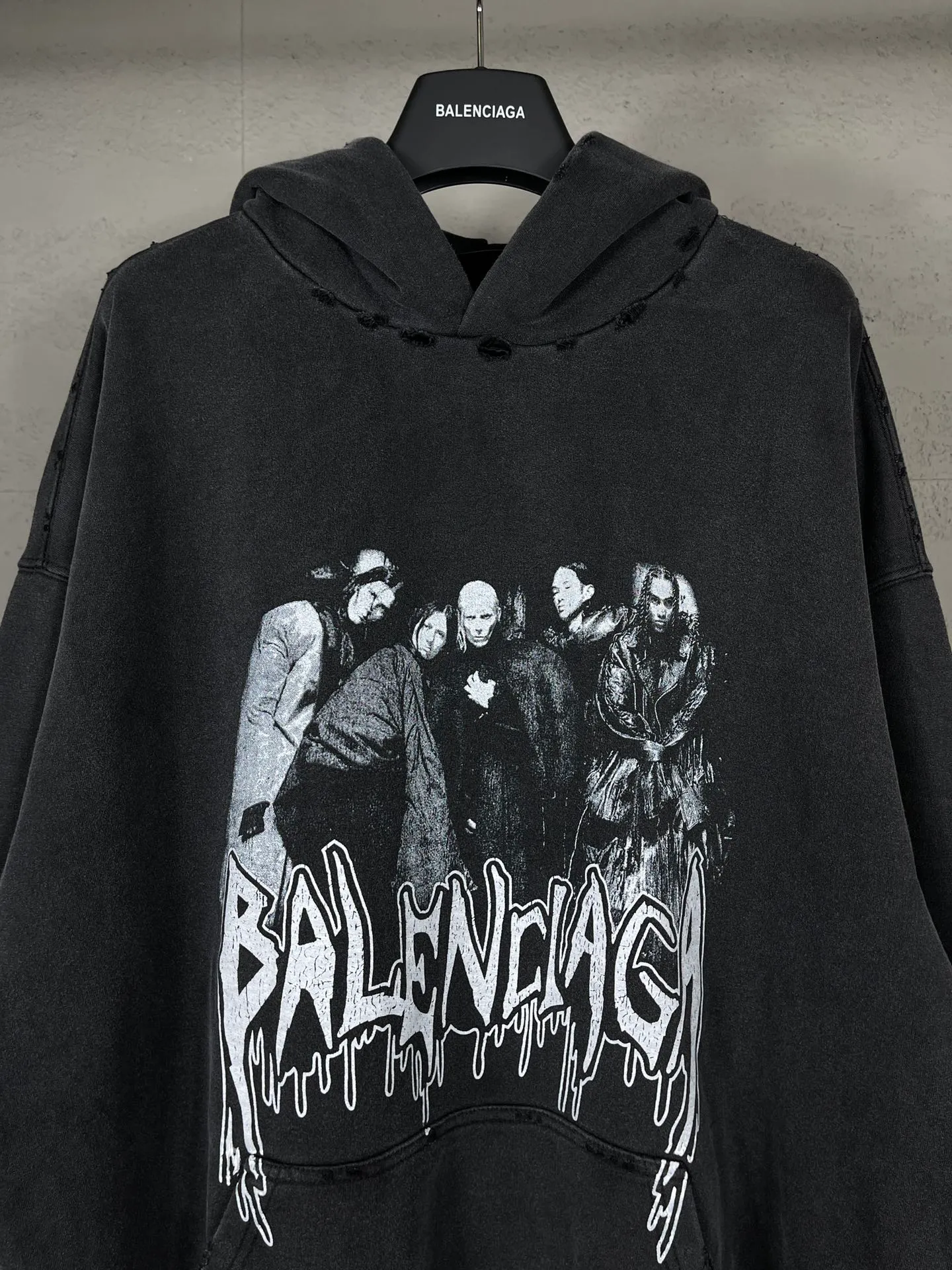 【 . Quality】BALENCI*GA/ .53 Balenciaga New. Vintage 。 . 。SS 24New Arrival. . Authentic ， ！ ZP 。 460 ， . ， ，。 。 ， ， 。 。 OS . Same Style ：BL 238935 ： Size：XS S M L